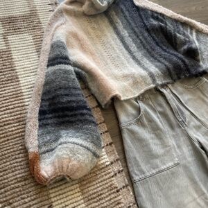 Fee People Balloon Sleeve Cropped Sweater